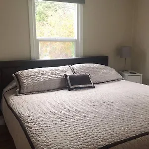 https://cozy-crown-hill-carkeek-cottage-w-3-beds-full-kitchen.seattlehotelsites.com